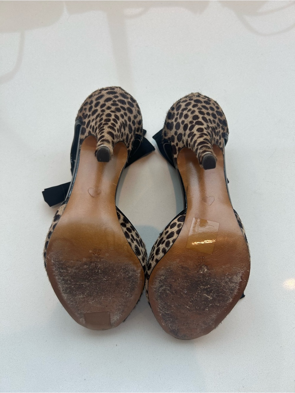 Leopard Print (beige and brown) with Black Accents - Picture 5 of 5